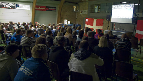 StorskÃ¦rm i hallen
